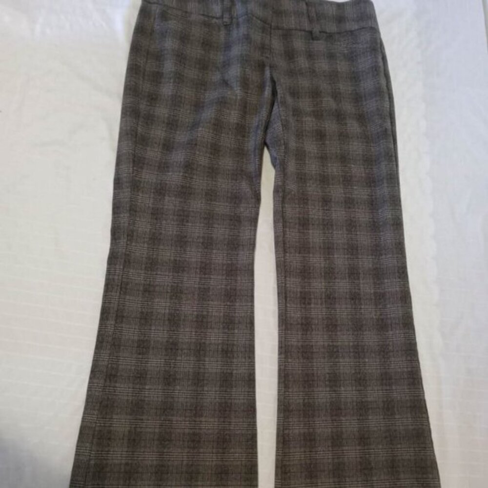 Hippie pants with checks and thin lines in shades of brown and black